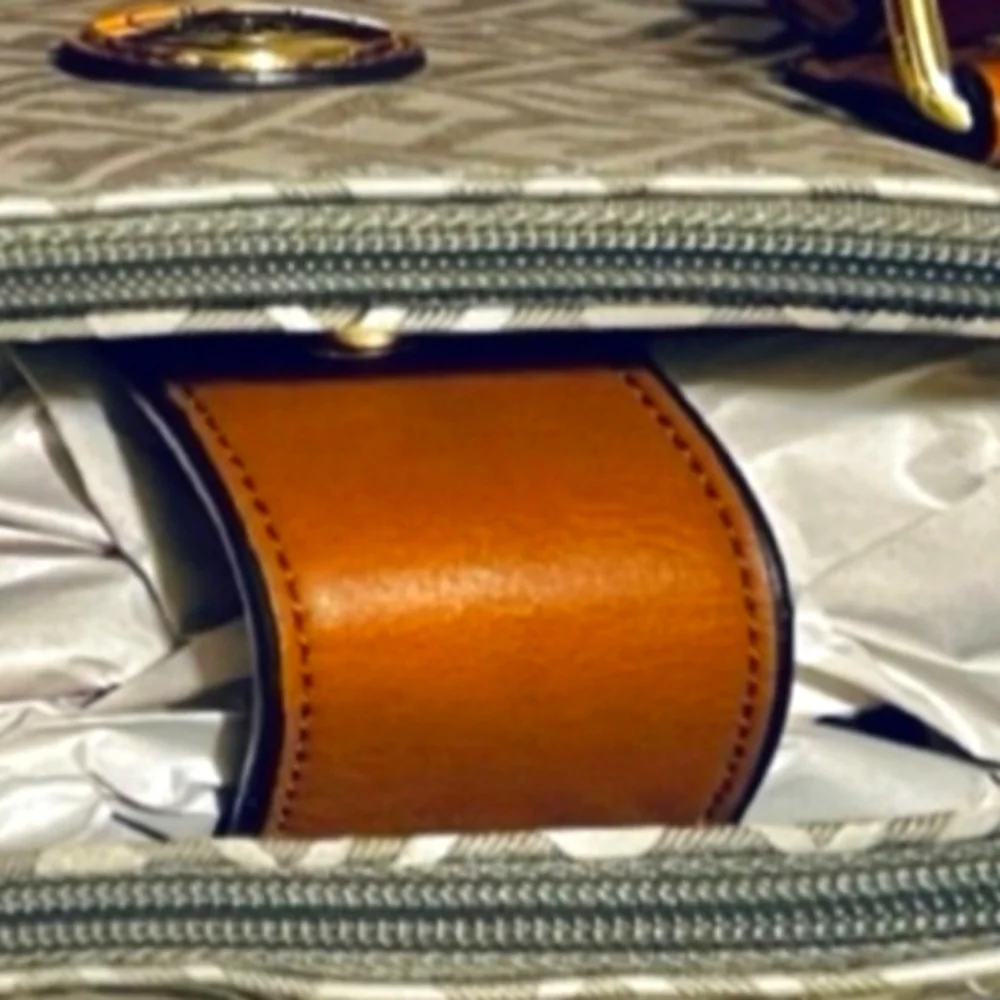Tommy Hilfiger Handbag